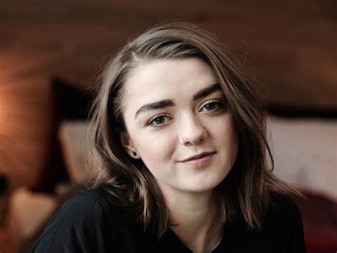 872912 4k Maisie Williams Face Glance Rare Gallery Hd Wallpapers