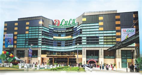 Shopping centres, companies & businesses. Lulu Hypermarket & Department Store Pecah Rekod Kek Buah ...