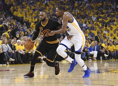 Nba Finals Lebron James Dunks Over Kevin Durant In Game 5 Video