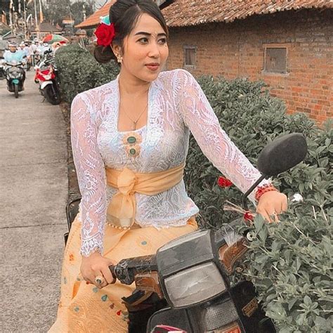 Gadis Cantik Bali Di Instagram Mai Melali Bli Ajak Iluh Keliling Bali