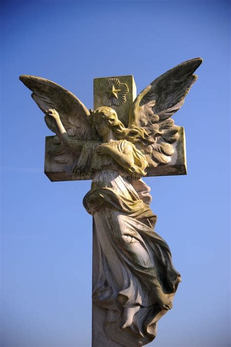Gothic Statue Of Angel Royalty Free Stock Photos Image 21622898