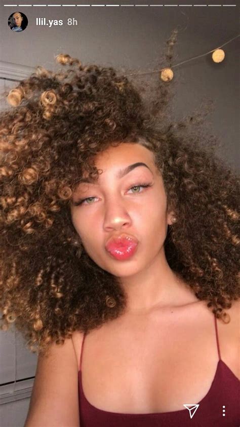 Pin By Loverrrrrr On ʀᴀᴘᴘᴇʀs ɴ ᴘᴘʟ Curly Girl Hairstyles Thick Hair