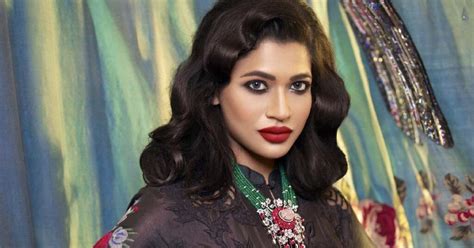 Bangladeshi Actress Azmeri Haque Badhon To Make Bollywood Debut Dissdash