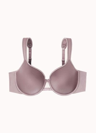 Tips For Bra Shopping When You Have Big Boobs Glamour