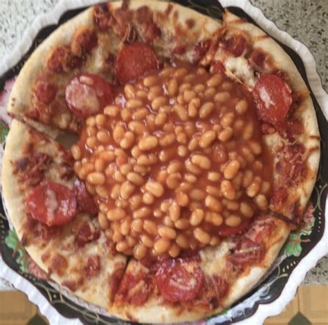 Twitter Account Shares Pizzas That Look Well Pretty Messed Up 23 Pics