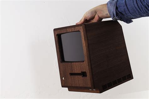 Последние твиты от replica wood (@replicawood). 1984 Apple Macintosh Replica From Wood and Gold! - Agazoo