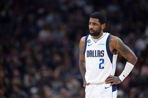 Antisemitic Loser Kyrie Irving Unveils Confusing New Move Nba Fans