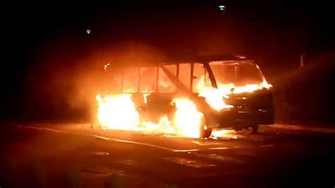 The university of cape town (uct) has evacuated its upper campus on the slopes of table mountain as a wildfire continues to rage. UCT Jammie Shuttle bus on fire (16 February) - YouTube