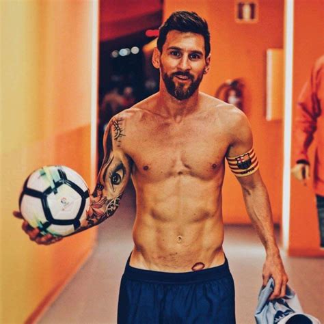 Lionel Messi Early Life Diet Achievements Net Worth And Interesting