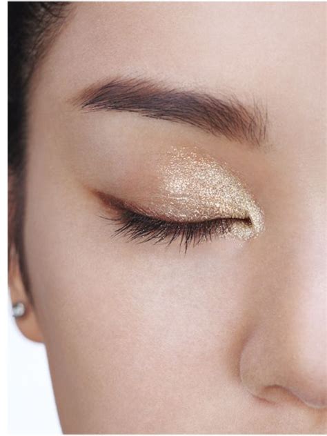 Simple Gold Glitter Eye Makeup Ladystyle