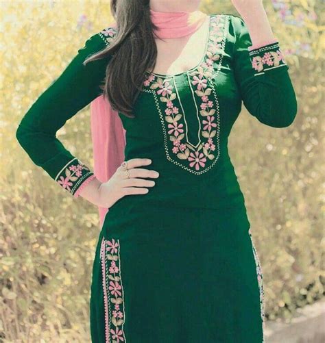 Pin By Preet Brar On Punjabi Suits Embroidery Suits Design Punjabi