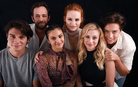 wallpaper riverdale veronica lodge camila mendes betty cooper cole sprouse lili reinhart