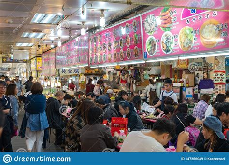 Shilin Night Market Food Court A Popular And Famous Destination