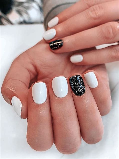 30 Simple White Nails Ideas You Should Try