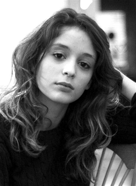 lucie bourdeu actrice française née le 16 juillet 1993 à paris paris human girl outfits amor