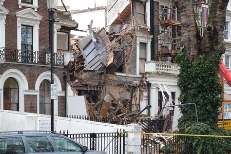 2nd unit boasting 3 bedrooms, large open foyer area, exposed gumwood paneled dining room walls. Chelsea house collapse: Two multimillion-pound properties ...