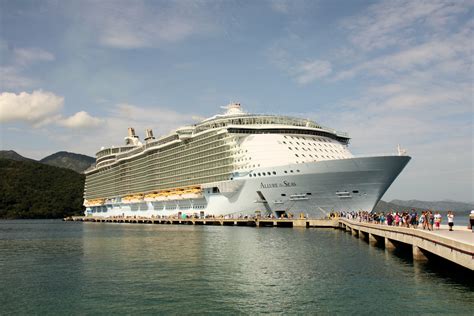 “allure Of The Seas” The Enchanted Biggest Cruise Ship The Worlds