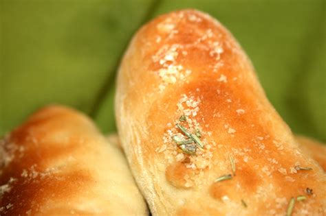 Olive Garden Breadsticks Copycat Recipe My Nanas Kitchen