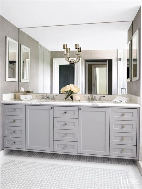 Where else will you keep all those toiletries? 30 Cool Ideas To Use Big Mirrors In Your Bathroom - DigsDigs