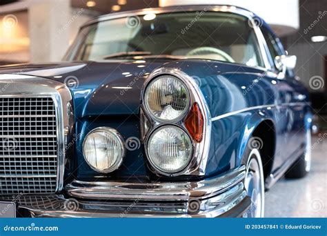 Front Grille Of A Historic Mercedes Benz Car Stock Image Image Of