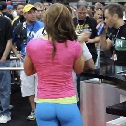 Pic Miesha Tate Shows Off Her Awesome Butt Expects Ronda Rousey To
