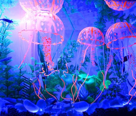 Glowing Effect Artificial Silicone Vivid Jellyfish Fish Tank Decor