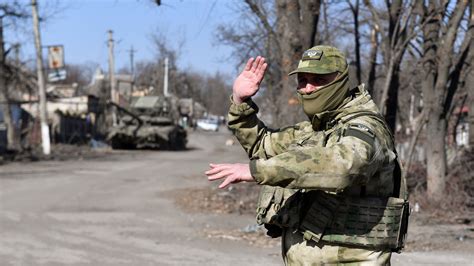 Echoes Of Afghanistan In Russian Soldiers Poor Discipline In Ukraine