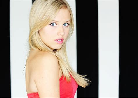 Pictures Of Gracie Dzienny