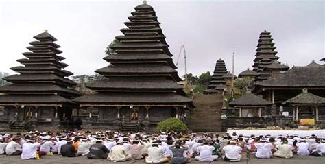 Gambar Tempat Ibadah Di Indonesia