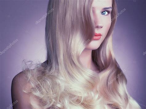 Beautiful Lady With Magnificent Hair — Stock Photo © Korobkova 14142943