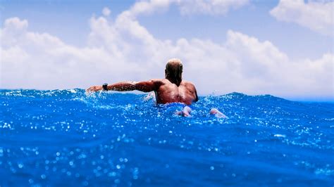 Best Surf Paddling Workouts To Boost Power And Endurance