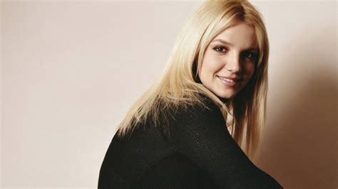 18 Britney Spears Wallpaper Pictures