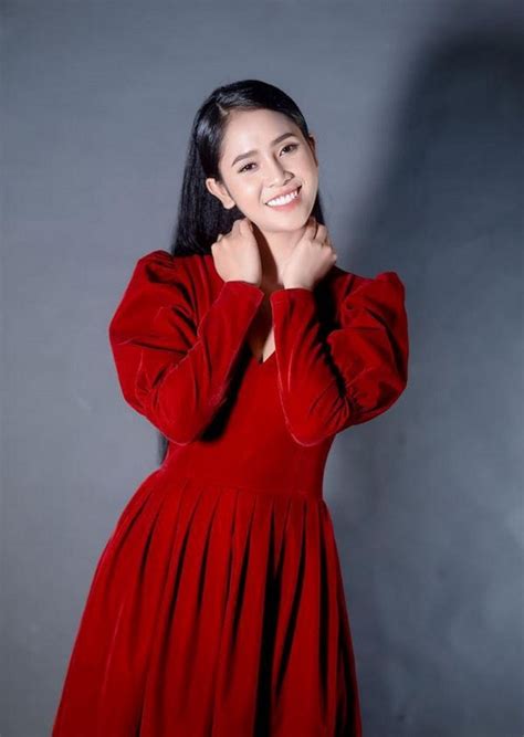 Tiểu Sử Ca Sĩ Phương Ý Á Quân Thần Tượng Bolero 2019