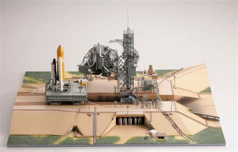 Pin Van Tamura Hideo Op Space Craft Modellen Diorama Modelbouw