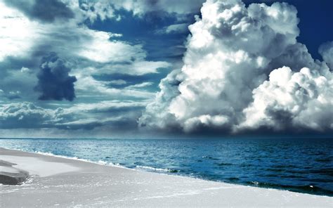 Coast Beach Sun Clouds Beams Sand Black And White Wallpaper