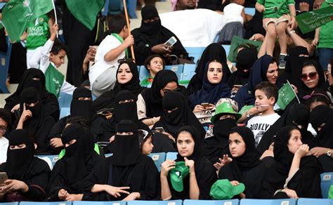 Saudi Arabia Backlash After Women Celebrate National Day Bbc News