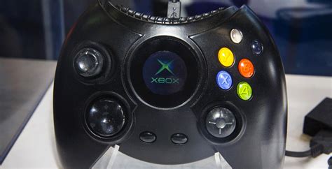 The Massive Xbox Duke Controller Is Back And Nobody Really Knows Why