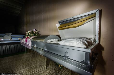 Ghoulish Photos Taken Inside Abandoned Mausoleum Show Rotting Corpses News Need News