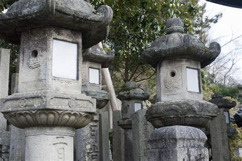 Japanese Stone Lanterns 5391 Stockarch Free Stock Photo Archive