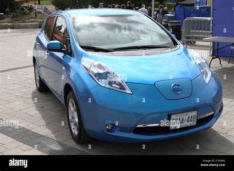 Nissan Leaf Electric Car Zero Emission Green Stock Photo Alamy