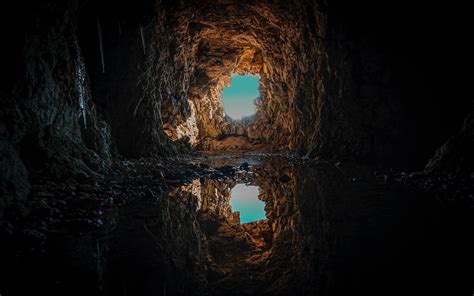 Download Wallpaper 3840x2400 Cave Puddle Water Reflection 4k Ultra