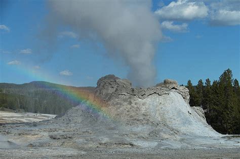 Hayden als krater eines gigantischen vulkans erkannt, die geologischen zusammenhänge zwischen dem hot spot. Was treibt den Yellowstone Vulkan an? » SciLogs ...