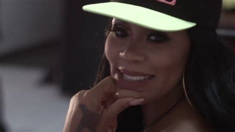 Deelishis Directs Her First Music Video Jkts She Say She Not A Freak