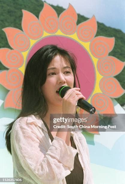 linda wong singer photos et images de collection getty images