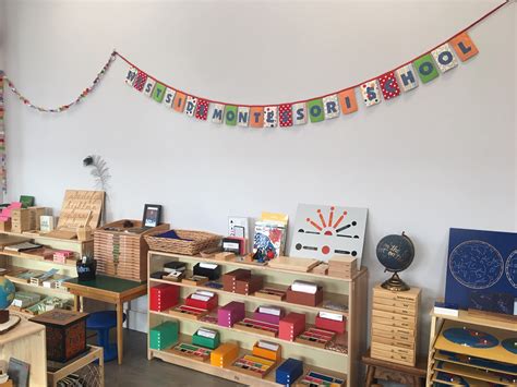 What Does A Montessori Elementary Classroom Look Like — Curious Neuron