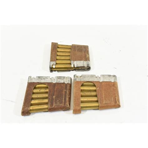 15 Rounds On Cardboard Metal Stripper Clips Landsborough Auctions
