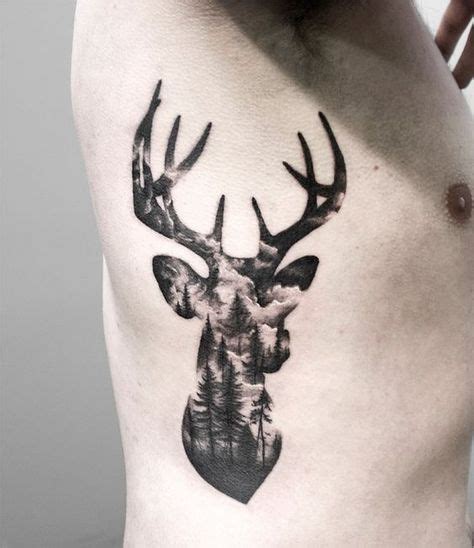 Geometric Deer Tattoo On Side Rib Hirsch Tattoo Körperkunst Tattoos