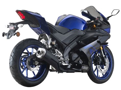 Also, it comes with yamaha racing blue and racing grey, completing the typical performance bike look. 2019 Yamaha R15 V3 Gets 3 New Colours in Malaysia