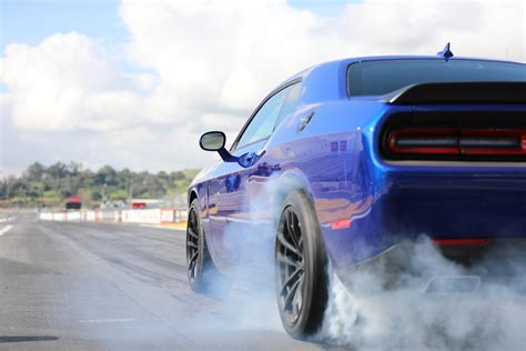 Dodge Challenger Rt Scat Pack 1320 Is Begging For Drag Action Carbuzz