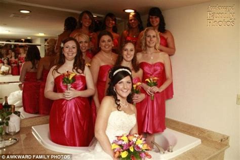 Weird Weddings A Look At The Most Awkward Bridesmaid Photos Of All Time Daily Mail Online